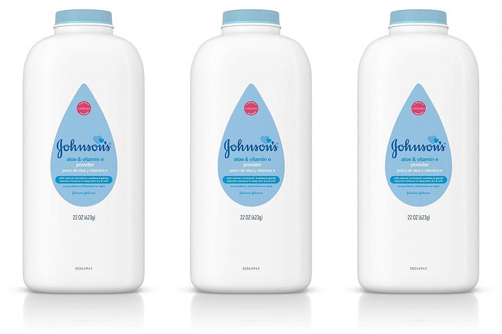 Johnson's Baby Powder with Naturally Derived Cornstarch, Aloe & Vitamin E for Delicate Skin, Hypoallergenic, Free of Parabens, Phthalates & Dyes for Gentle Baby Skin Care, 22 oz, 3 Pack - 2