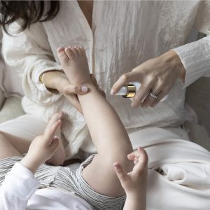 ELLAOLA Organic Moisturizing Baby Massage Oil - Non Greasy Formula Made With Natural Jojoba, Sunflower, and Argan Oil to Hydrate Skin and Protect Against Cradle Cap - 5 fl. oz. - 7