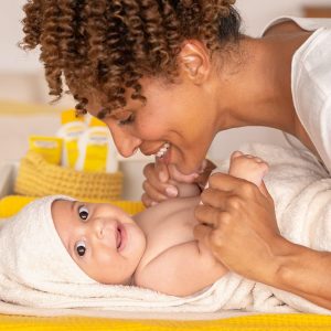 Weleda Baby Calendula Diaper Cream, 2.8 Fluid Ounce, Plant Rich Protection with Calendula, Chamomile, Sweet Almond Oil, Lanolin and Zinc Oxide - 8